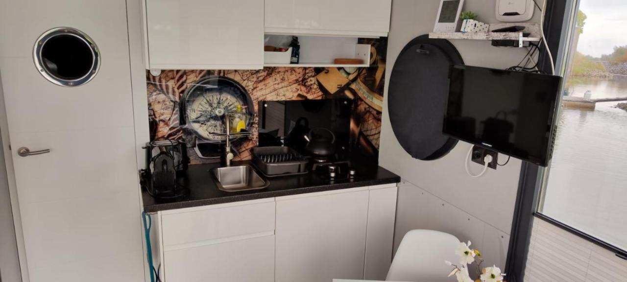 Hausboot Lucky Apartment Hattem Ngoại thất bức ảnh